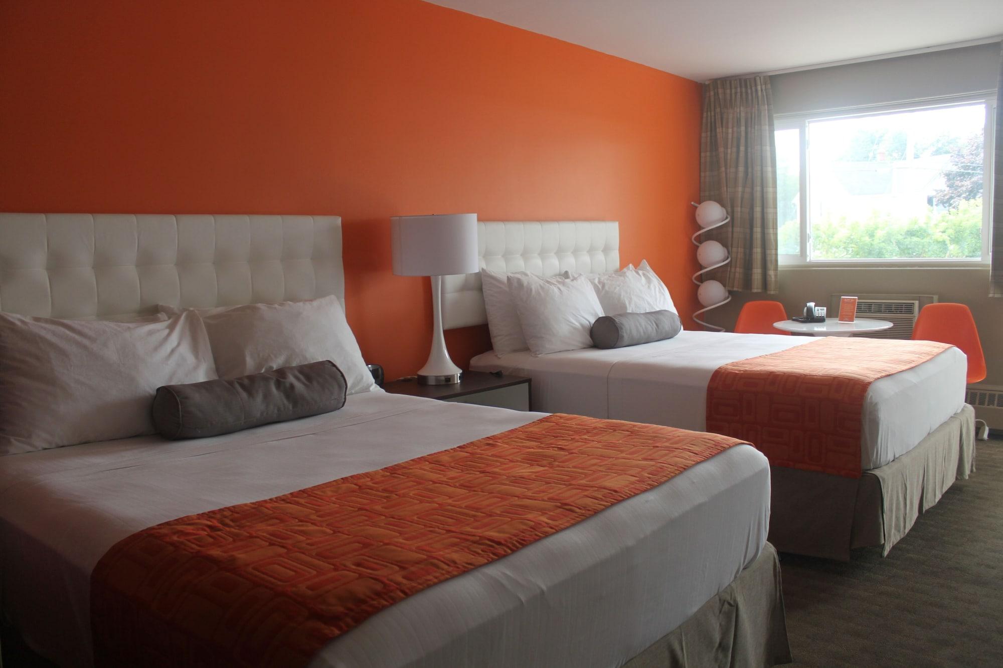 Howard Johnson Inn By Wyndham Кингстон Экстерьер фото